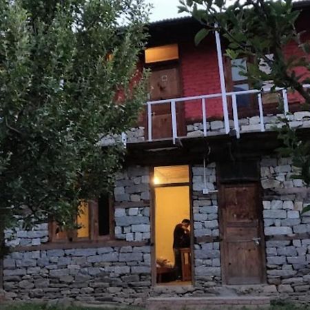 Hotel Holy Cow Cafe & Beds Kalgha Esterno foto